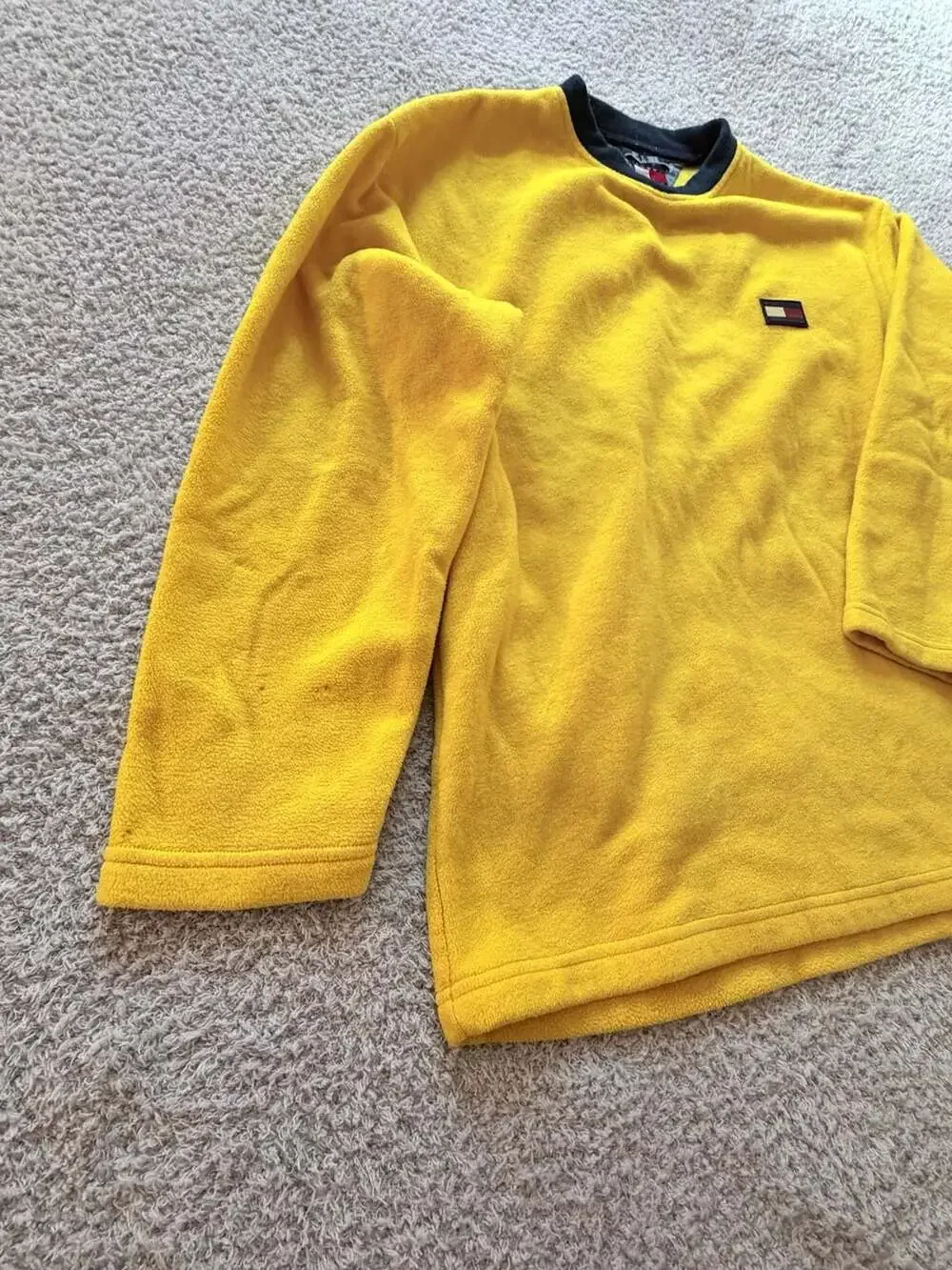 Vintage Yellow Tommy Hilfiger Tommy Jeans Sweater Men's Size Large